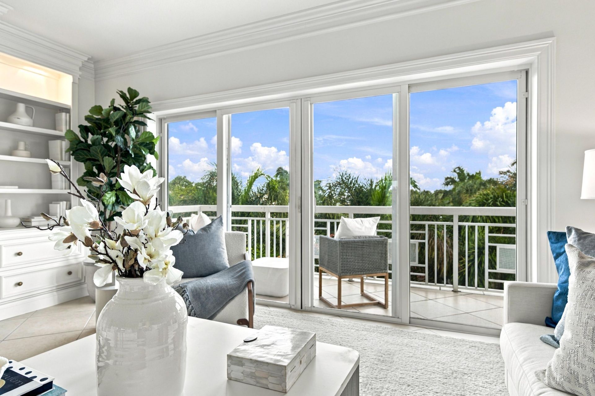 250 Bradley Place, Unit 504, Palm Beach, FL 33480 Photo