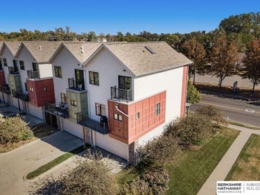 2010 N 24th Street, Omaha, NE 68110