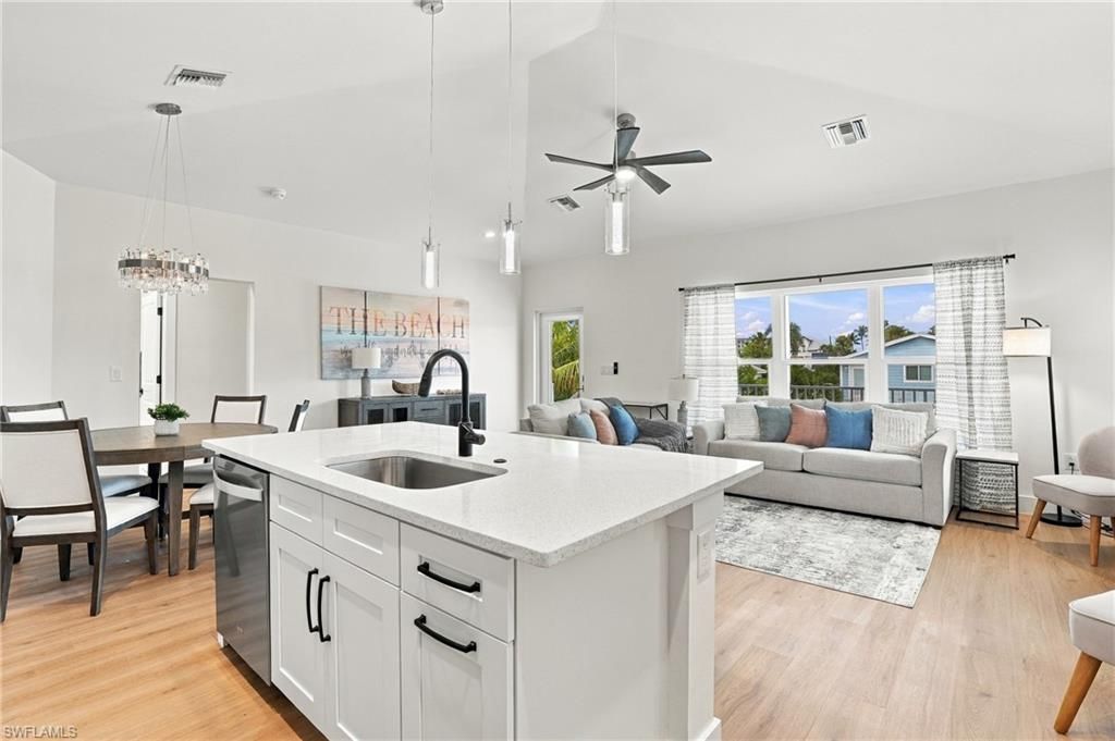 250 Pearl St , Fort Myers Beach, FL 33931 Photo