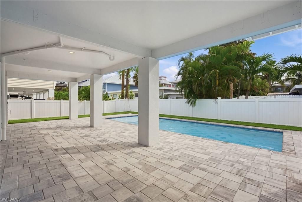 250 Pearl St , Fort Myers Beach, FL 33931 Photo