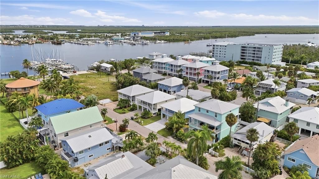 250 Pearl St , Fort Myers Beach, FL 33931 Photo