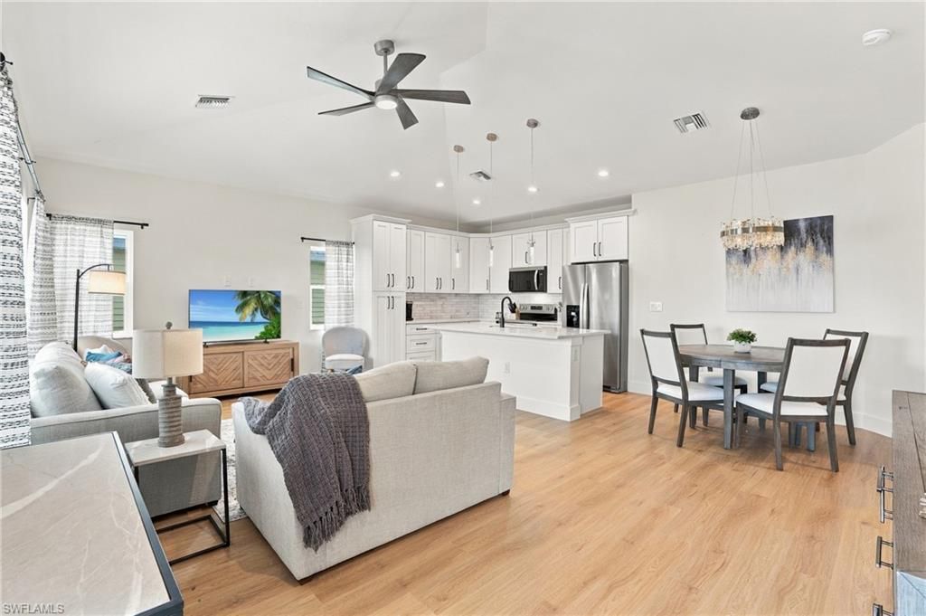 250 Pearl St , Fort Myers Beach, FL 33931 Photo