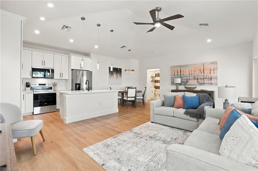 250 Pearl St , Fort Myers Beach, FL 33931 Photo