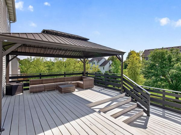 9465 Glacier Road, Minnetrista, MN 55375