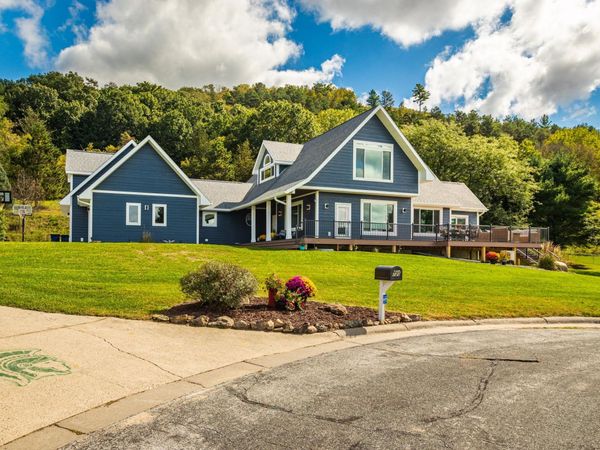 720 Trisdahl Court , Rushford, MN 55971