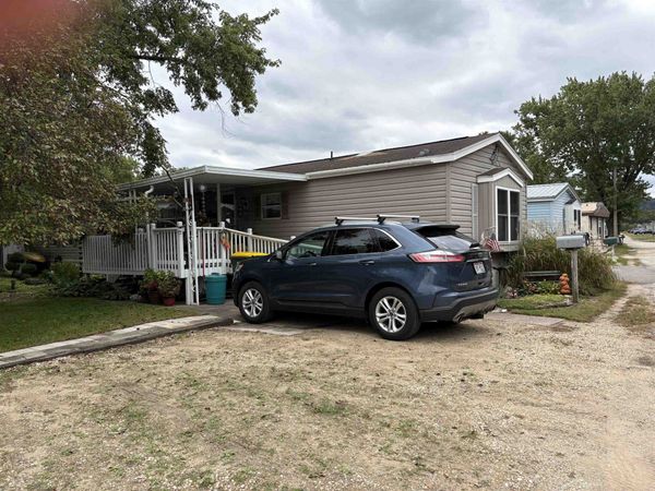 38005 Hwy 18, Unit 44, Prairie du Chien, WI 53821