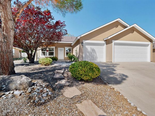 10471 Calle Cordoba NW, Albuquerque, NM 87114