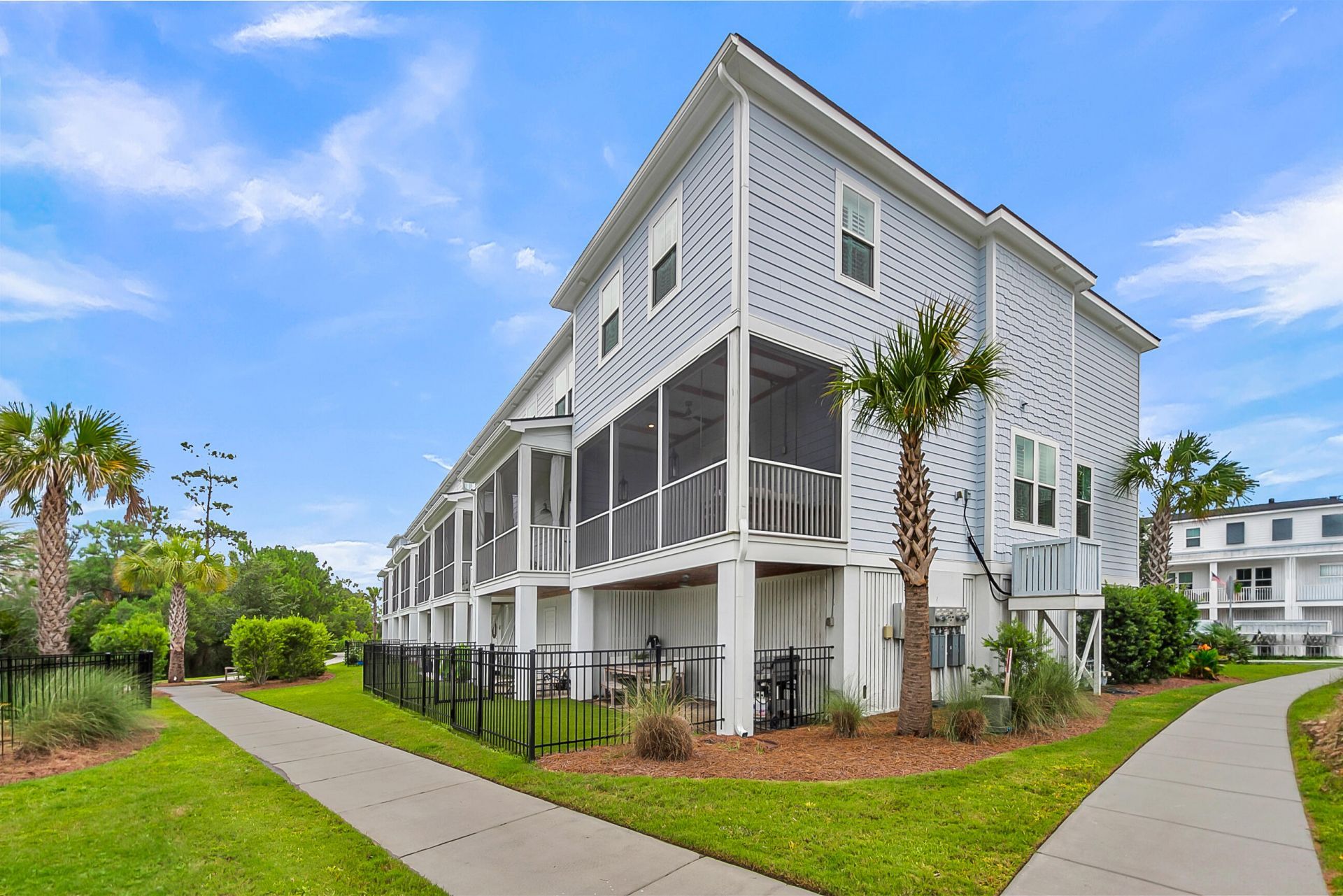 810 Kings Oak Court Photo 13