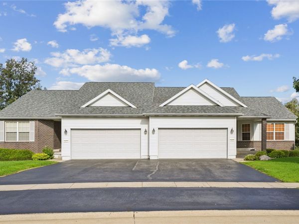 6433 Quail Ridge Dr SW, Cedar Rapids, IA 52404