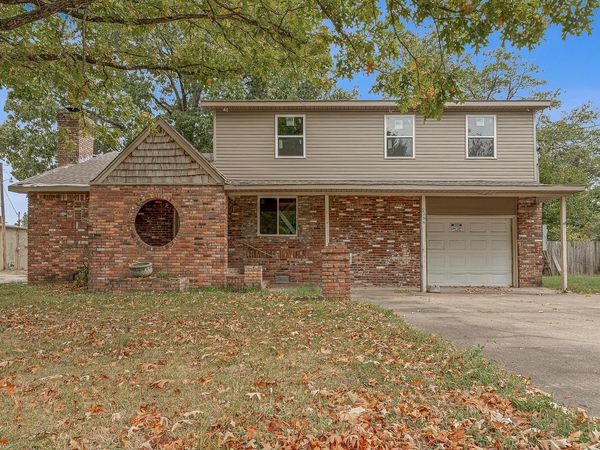1204 W Cherry Avenue, Jonesboro, AR 72401
