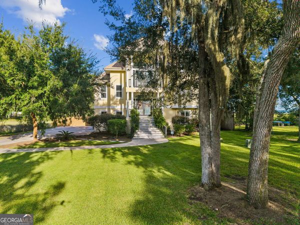 528 Pelican Circle, Woodbine, GA 31569