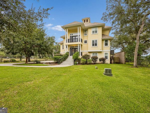 528 Pelican Circle, Woodbine, GA 31569