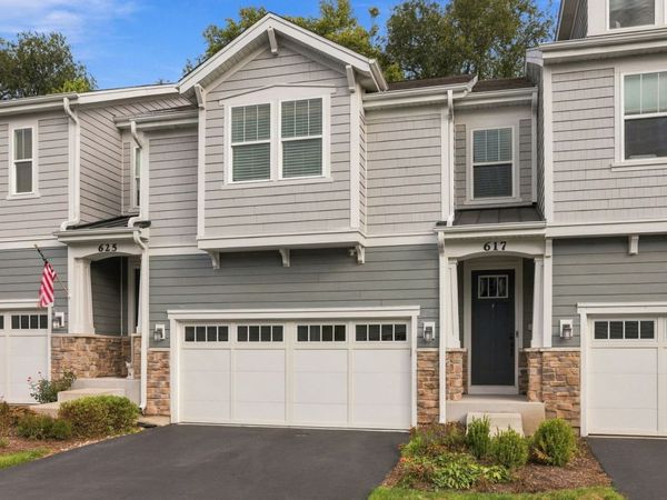 617 Riverbank Court, Geneva, IL 60134