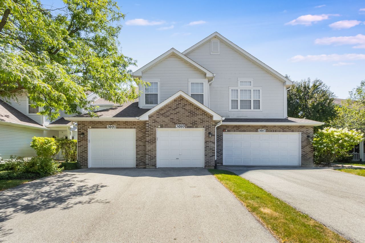 3089 Kentshire Circle, Unit 3089, Naperville, IL 60564 Main Photo