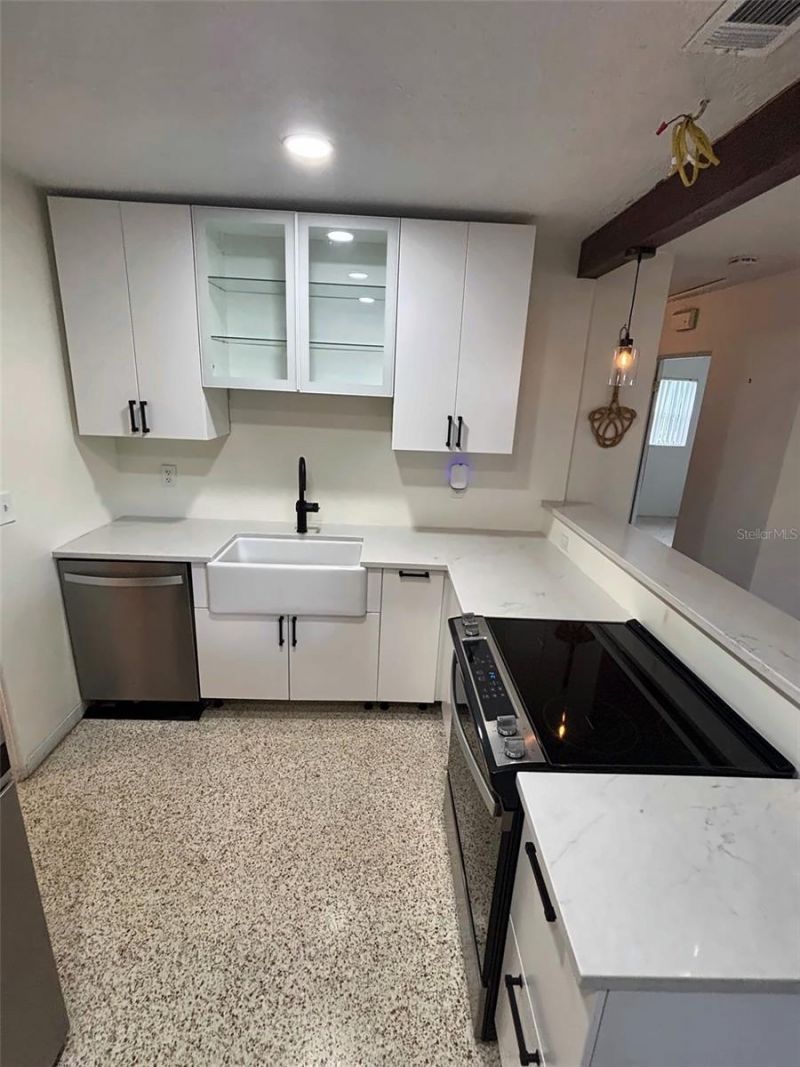 5350 6th Avenue N, Saint Petersburg, FL 33710 Photo