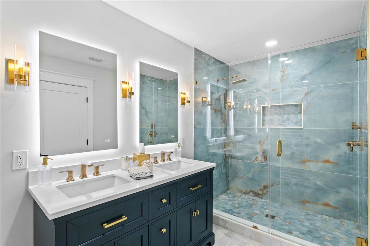 6947 S Shore Drive, South Pasadena, FL 33707 Photo