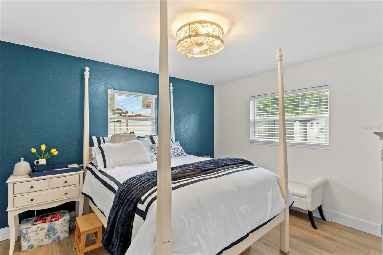6947 S Shore Drive, South Pasadena, FL 33707 Photo