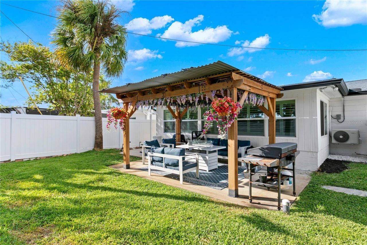 6947 S Shore Drive, South Pasadena, FL 33707 Photo