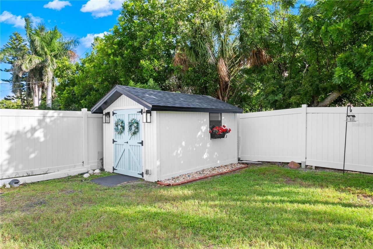 6947 S Shore Drive, South Pasadena, FL 33707 Photo