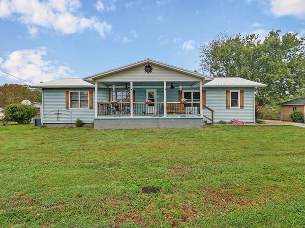 435 Patton Heights Cir, Jamestown, TN 38556
