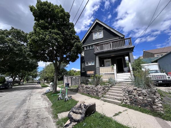 3746 W Sarnow STREET, Milwaukee, WI 53208