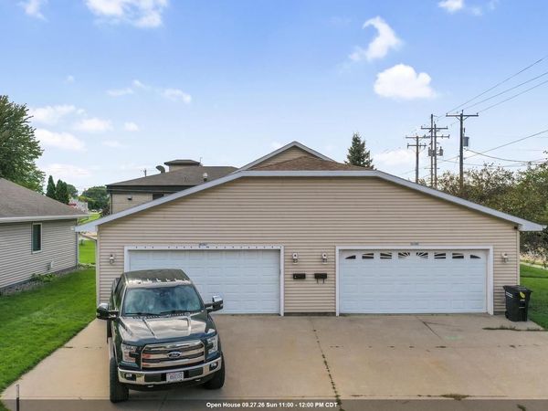 1737 EVANS STREET, Oshkosh, WI 54901