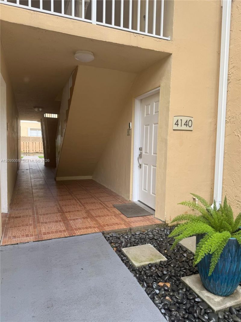 4140 NW 79th Ave, Unit 1C, Doral, FL 33166 Main Photo