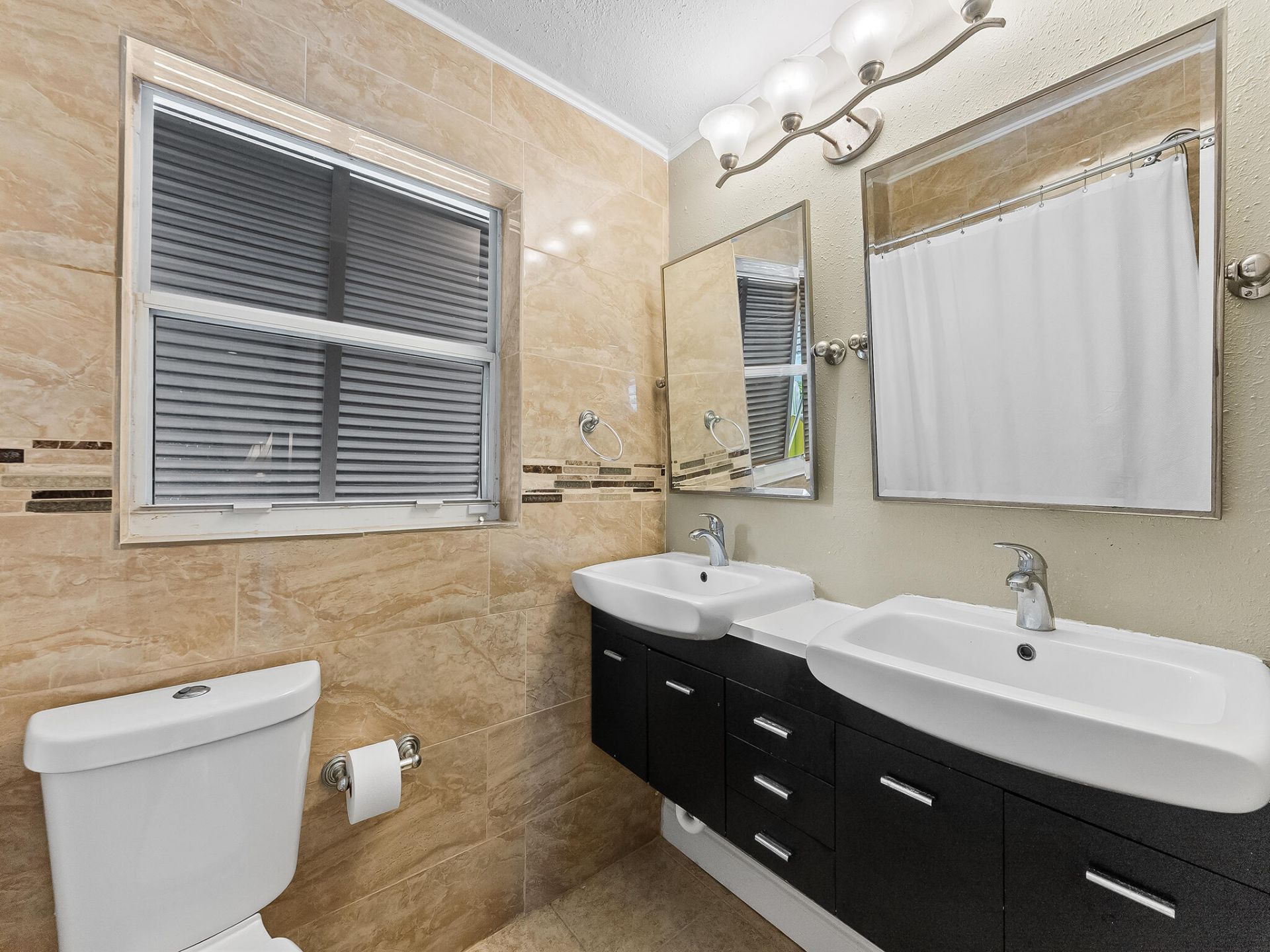 6340 NE 19th Terrace, Fort Lauderdale, FL 33308 Photo