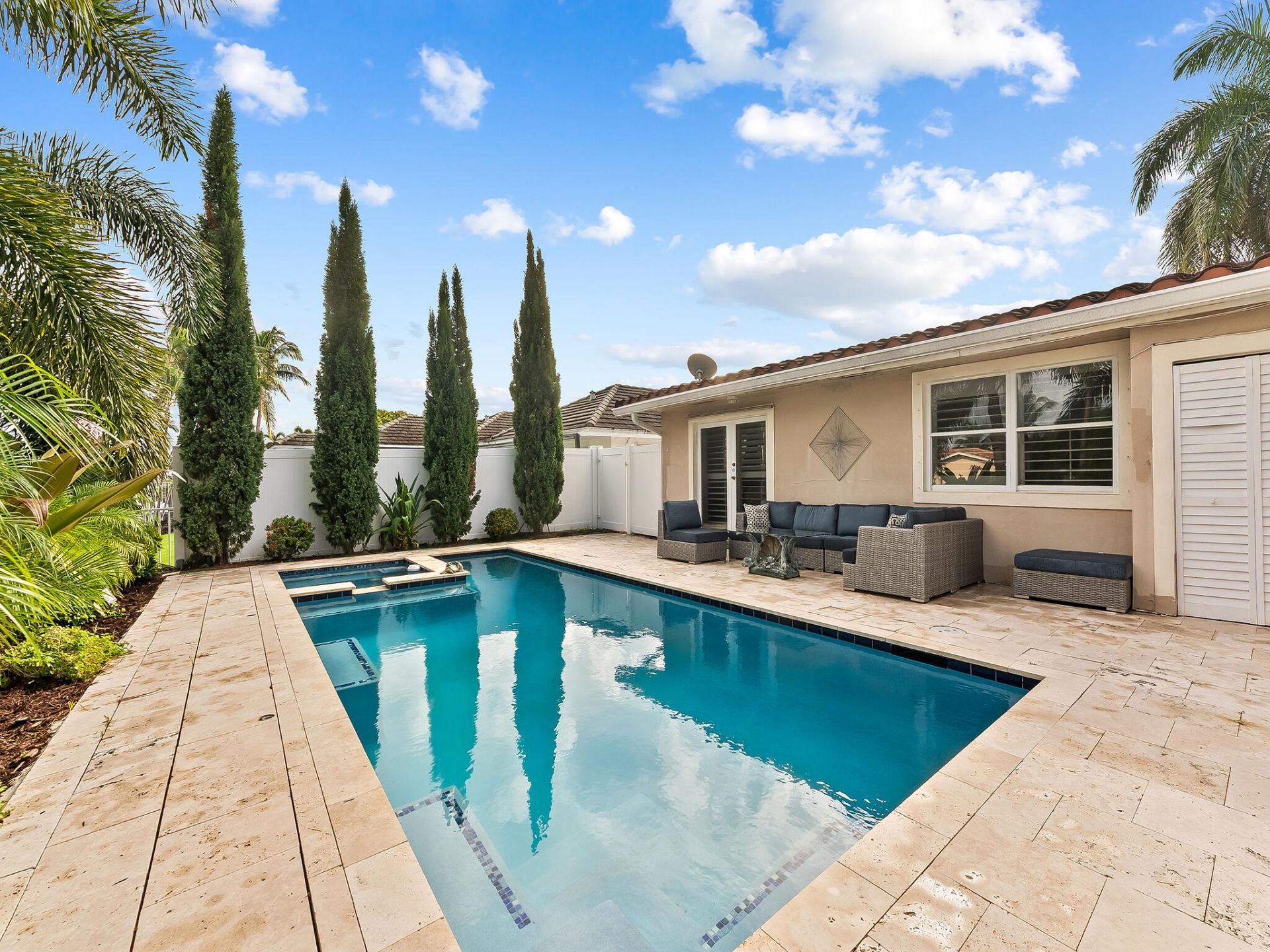 6340 NE 19th Terrace, Fort Lauderdale, FL 33308 Photo
