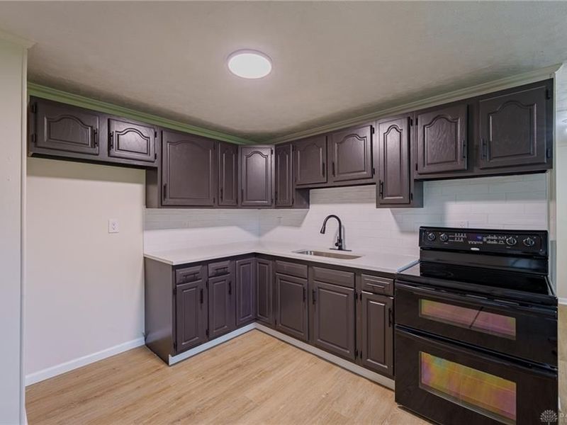 2128 Brennan Lane, Springfield, OH 45506 Photo 12