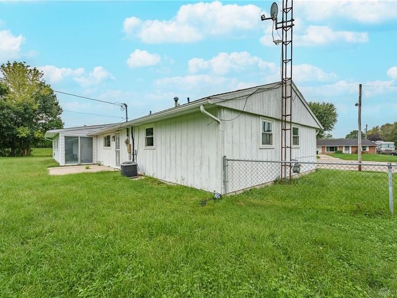 2128 Brennan Lane, Springfield, OH 45506 Photo 28
