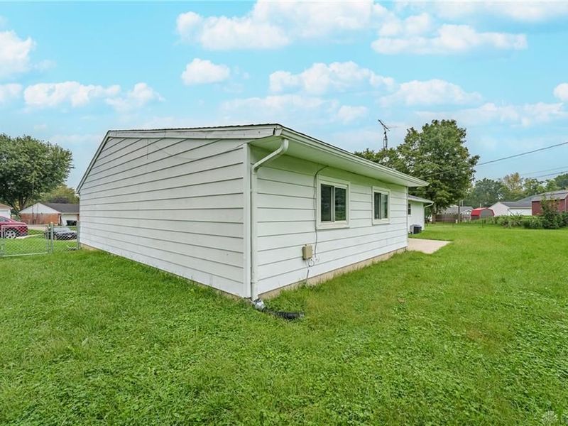 2128 Brennan Lane, Springfield, OH 45506 Photo 29