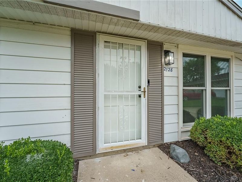 2128 Brennan Lane, Springfield, OH 45506 Photo 6