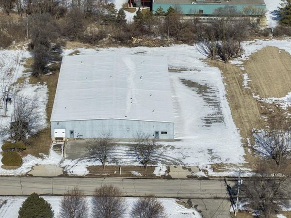 848 E Commercial Ave, Whitewater, WI 53190