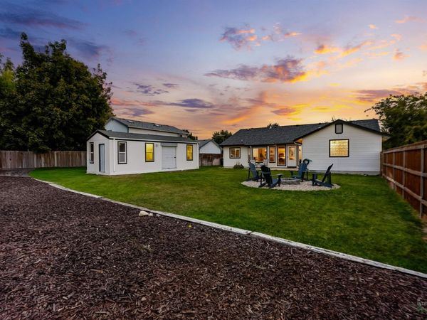 2652 W Whitestone Drive, Meridian, ID 83646