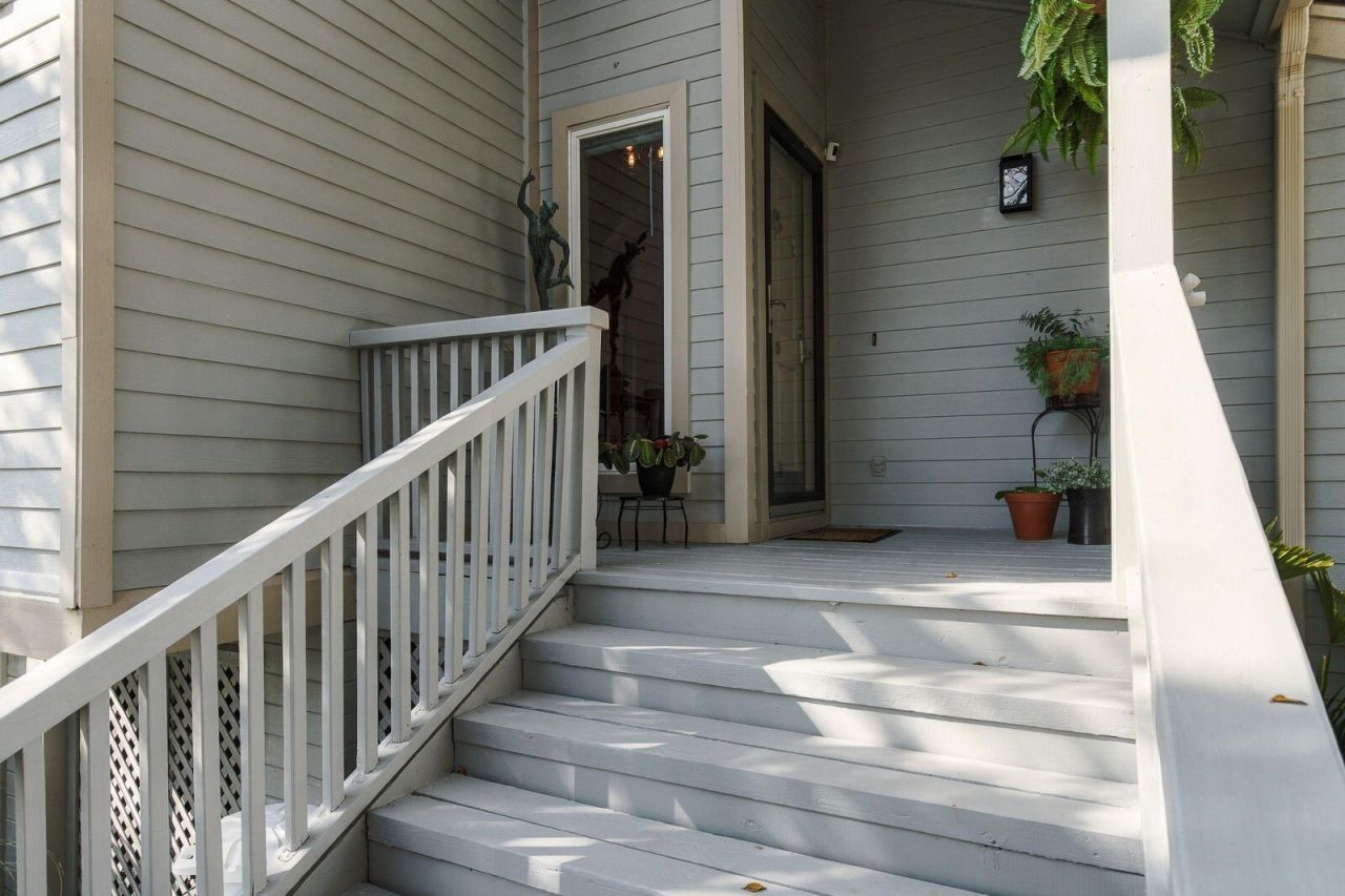 658 Harbor Creek Place Photo 11