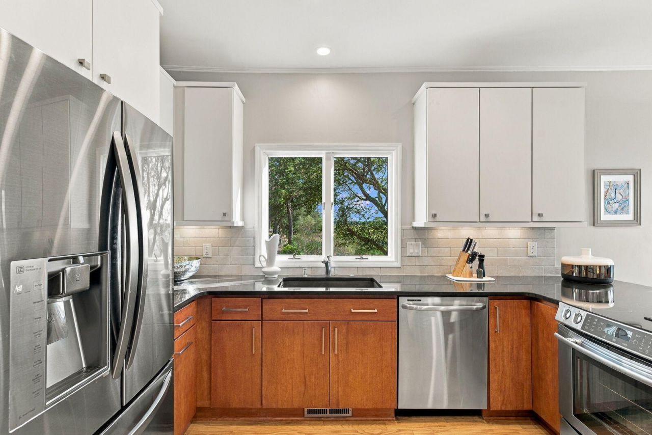 658 Harbor Creek Place Photo 21