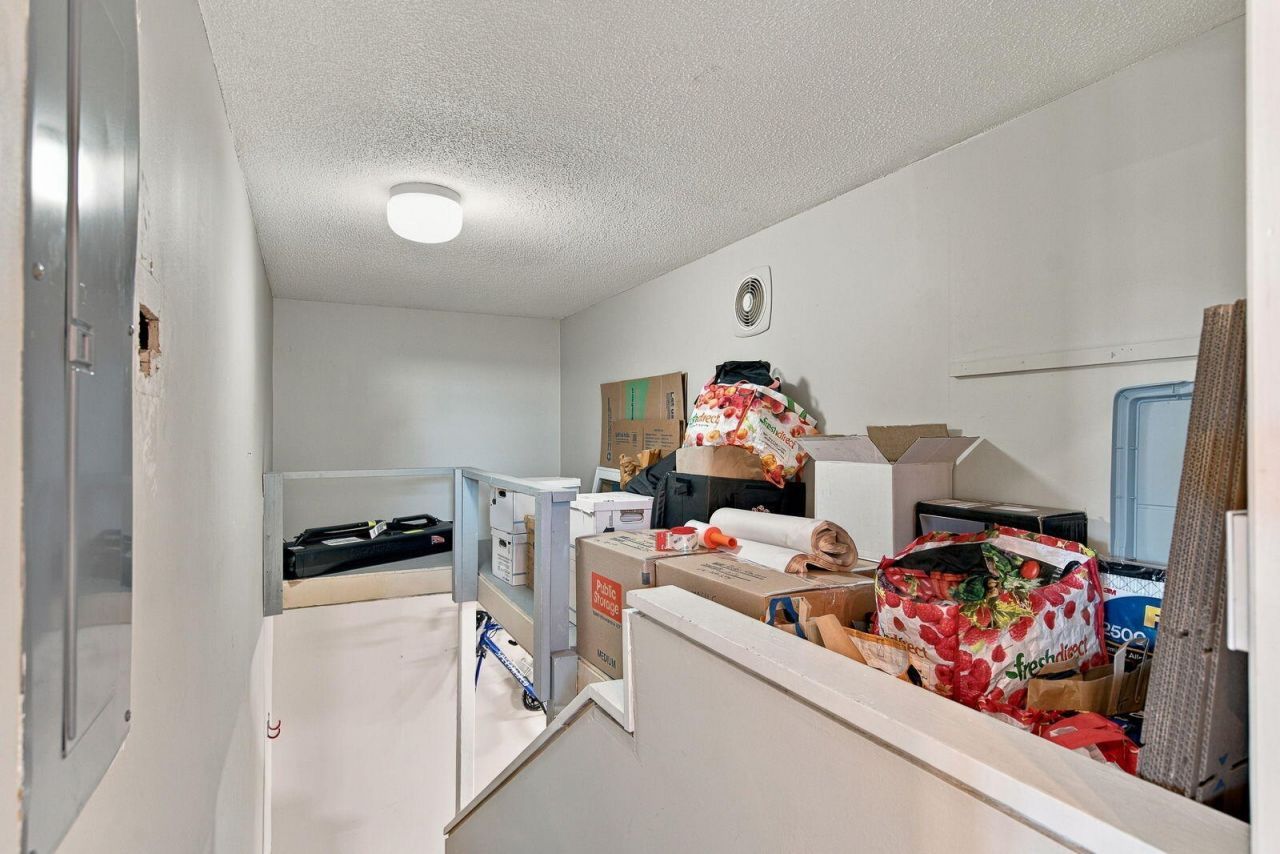 658 Harbor Creek Place Photo 27