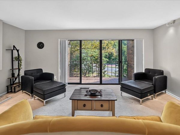 6302 Mineral Point Road, Unit 201, Madison, WI 53705