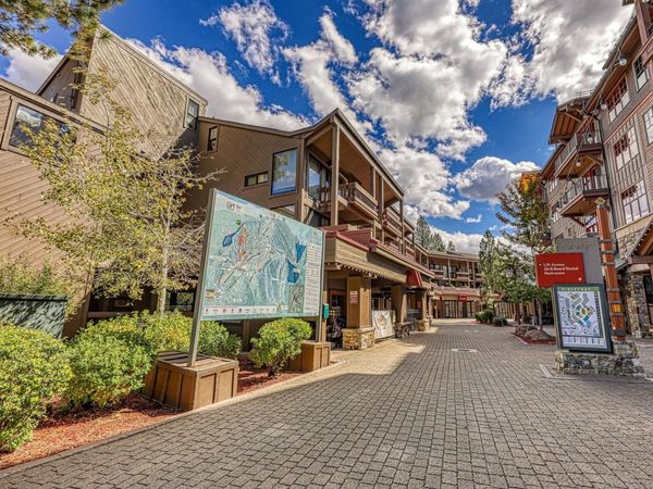 2000 North Village Drive, Unit #212, Truckee, CA 96161