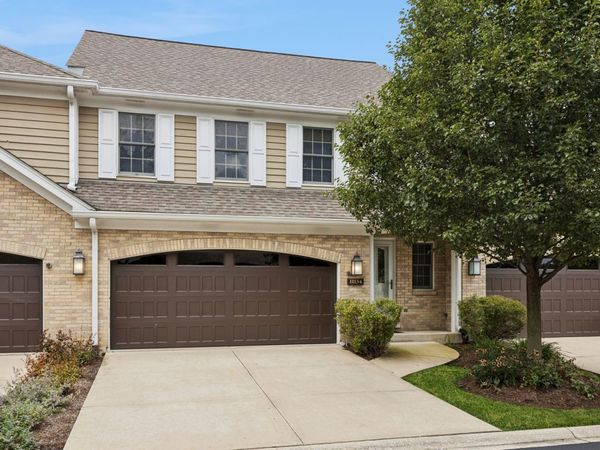 11134 Indian Woods Drive, Indian Head Park, IL 60525