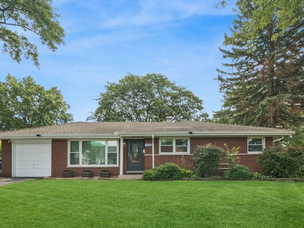 11325 S Nashville Avenue, Worth, IL 60482