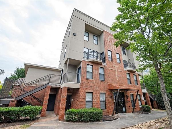 898 Oak Street SW, Unit 2001, Atlanta, GA 30310