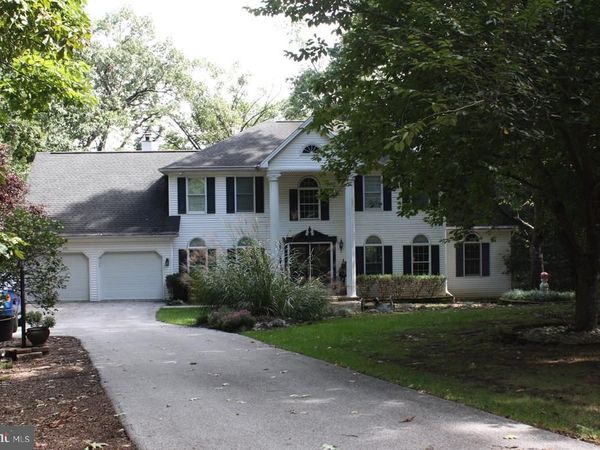 17 TRIPLETT COURT, DILLSBURG, PA 17019