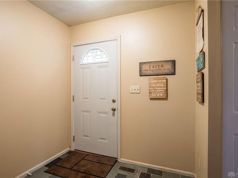 650 Nogales Trail, Miamisburg, OH 45342 Photo 7