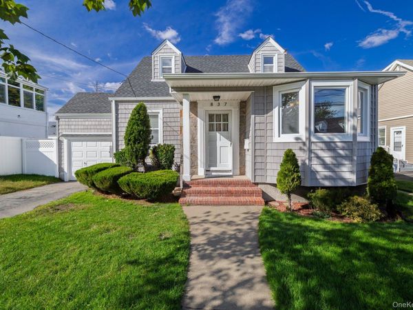 837 Edward Street , Baldwin, NY 11510