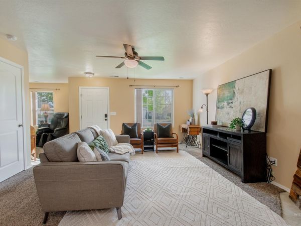 4253 S Overhill Way, Meridian, ID 83642