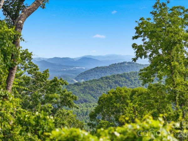 999 Perrion Avenue , Weaverville, NC 28787