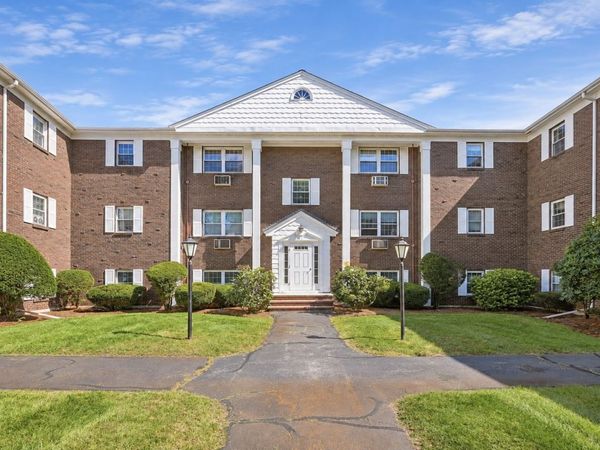 132 Parker St, Unit H6, Acton, MA 01720