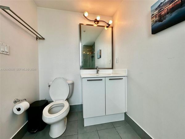 92 SW 3rd St , Unit 4905, Miami, FL 33130